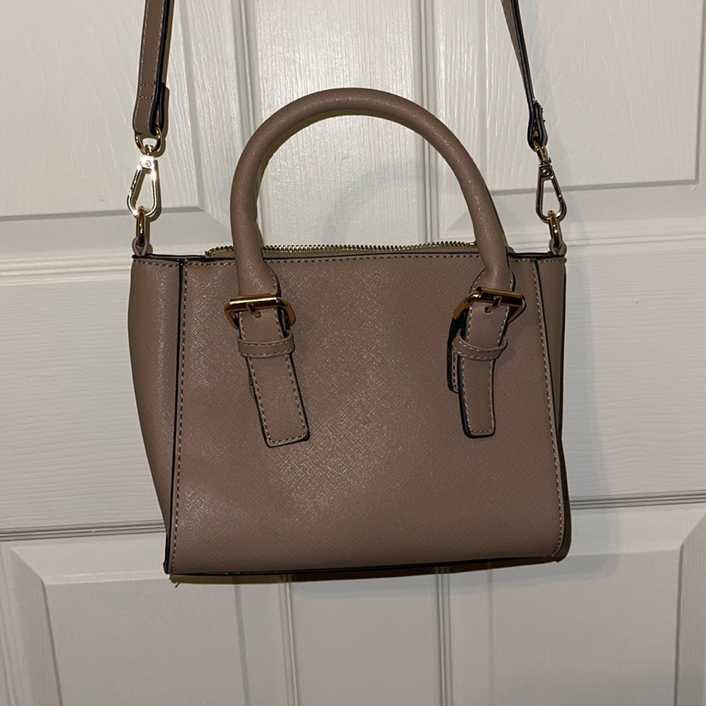 Tan Purse/ Crossbody